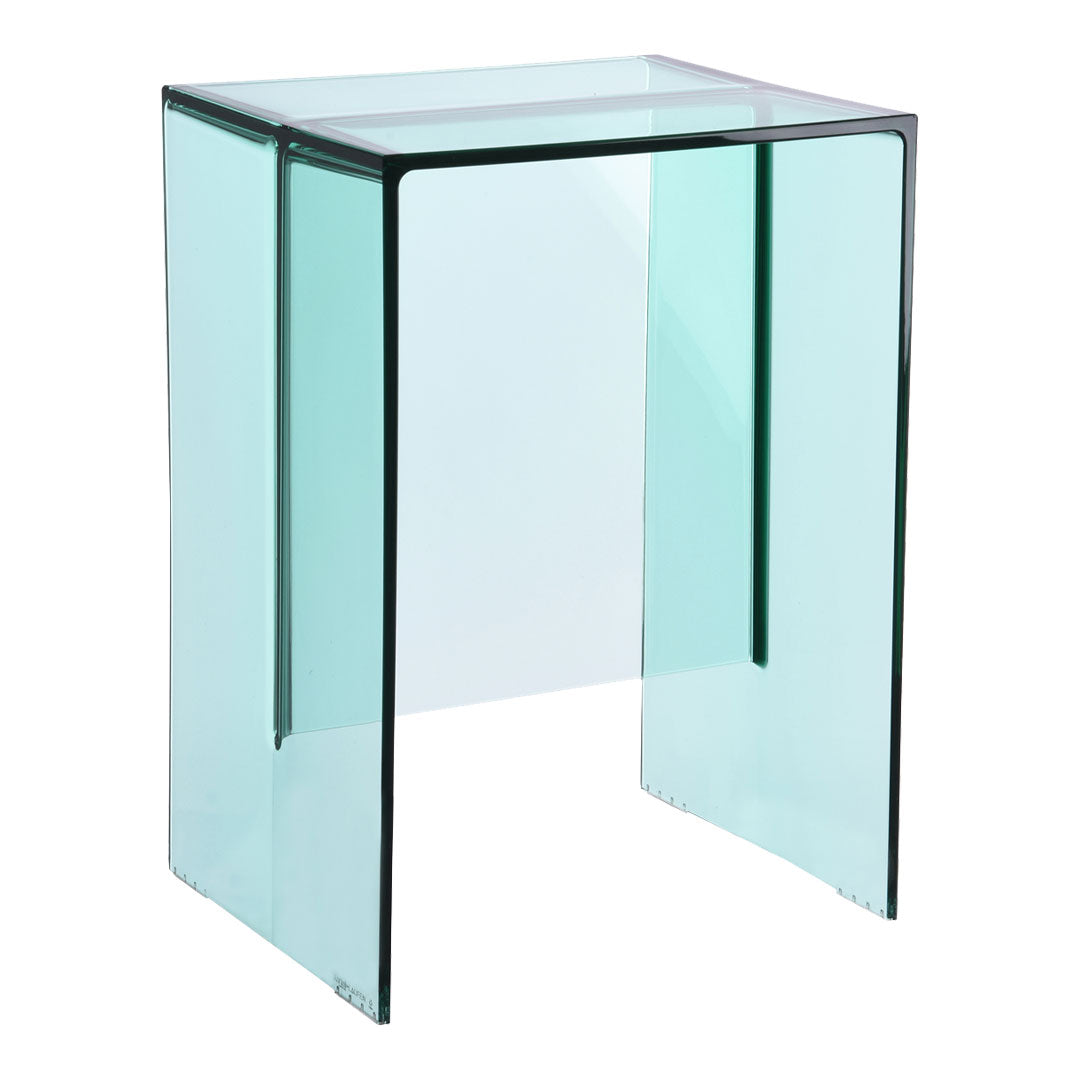 Table d'appoint et tabouret minimalistes en plastique transparent à forme géométrique monolithique pour le salon