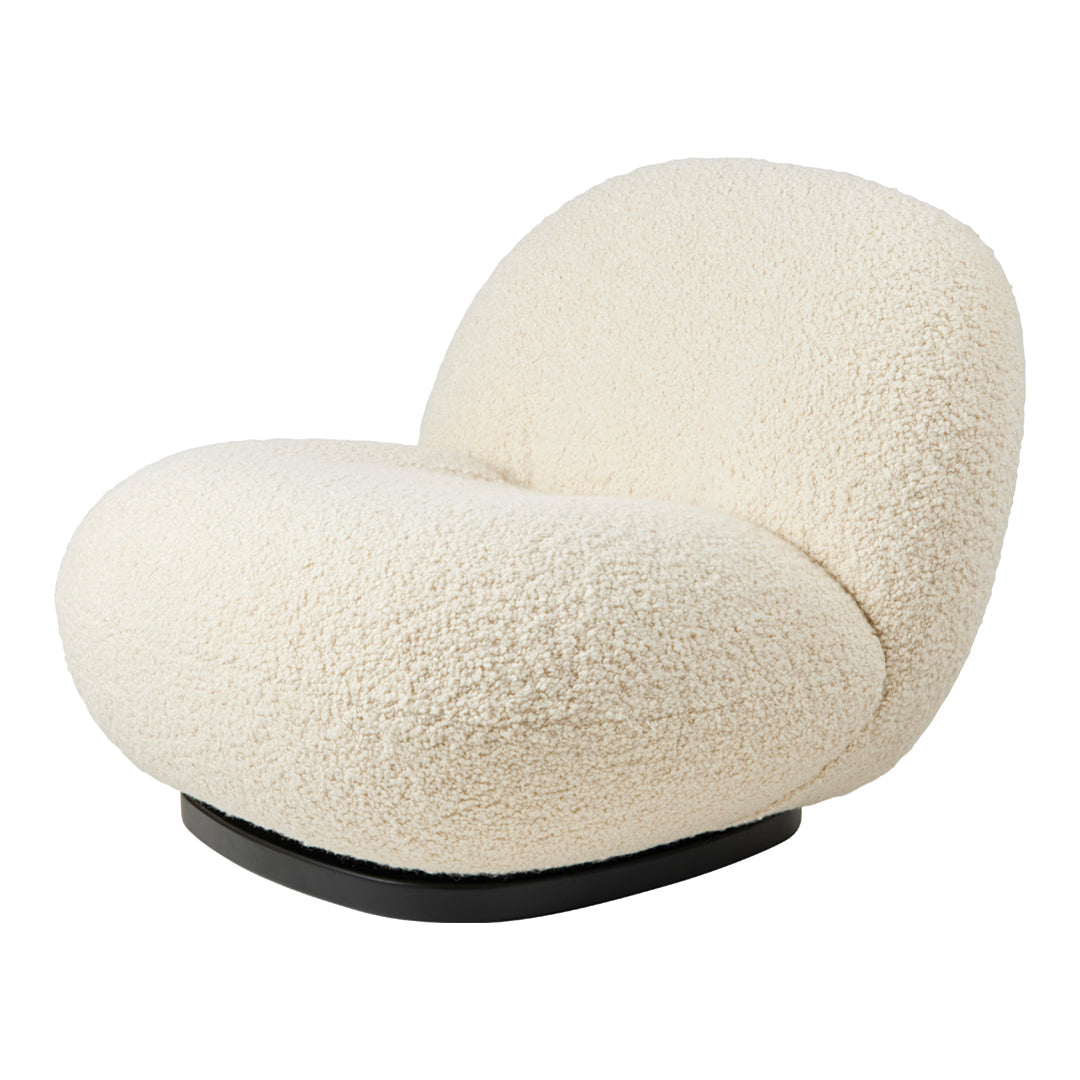 Fauteuil lounge moderne français entièrement tapissé avec forme de nuage flottant de faible hauteur pour salon