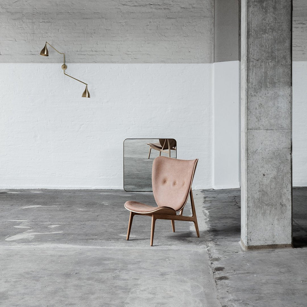 Fauteuil de salon scandinave en chêne massif avec dossier incurvé en forme d'oreille d'éléphant pour salon