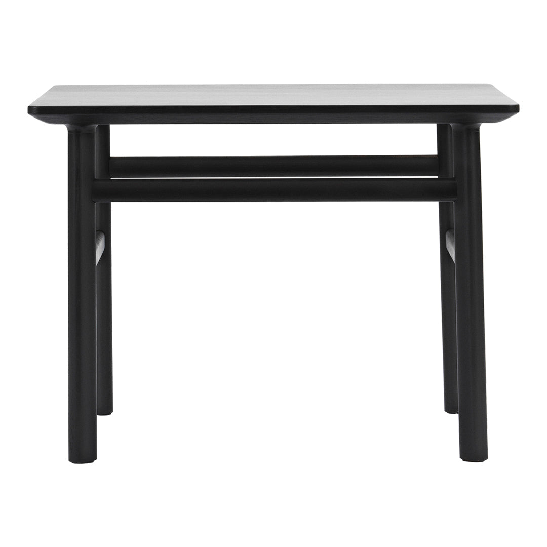 Table Basse Danoise Shaker en Chêne Massif avec Bords Biseautés et Pieds Ovales pour Salon
