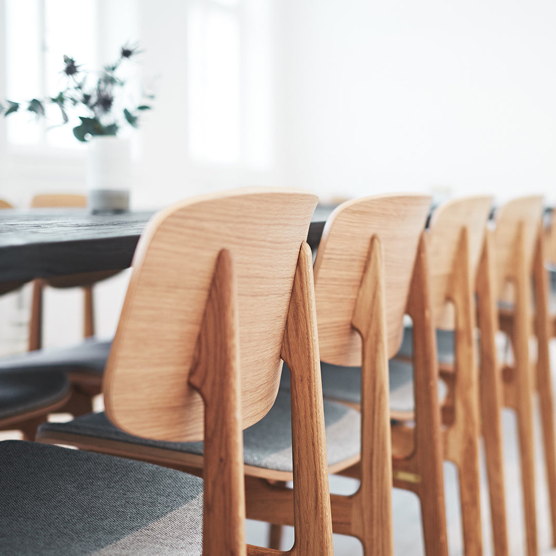 Chaise de salle à manger scandinave en chêne massif et placage stratifié, avec assise rembourrée