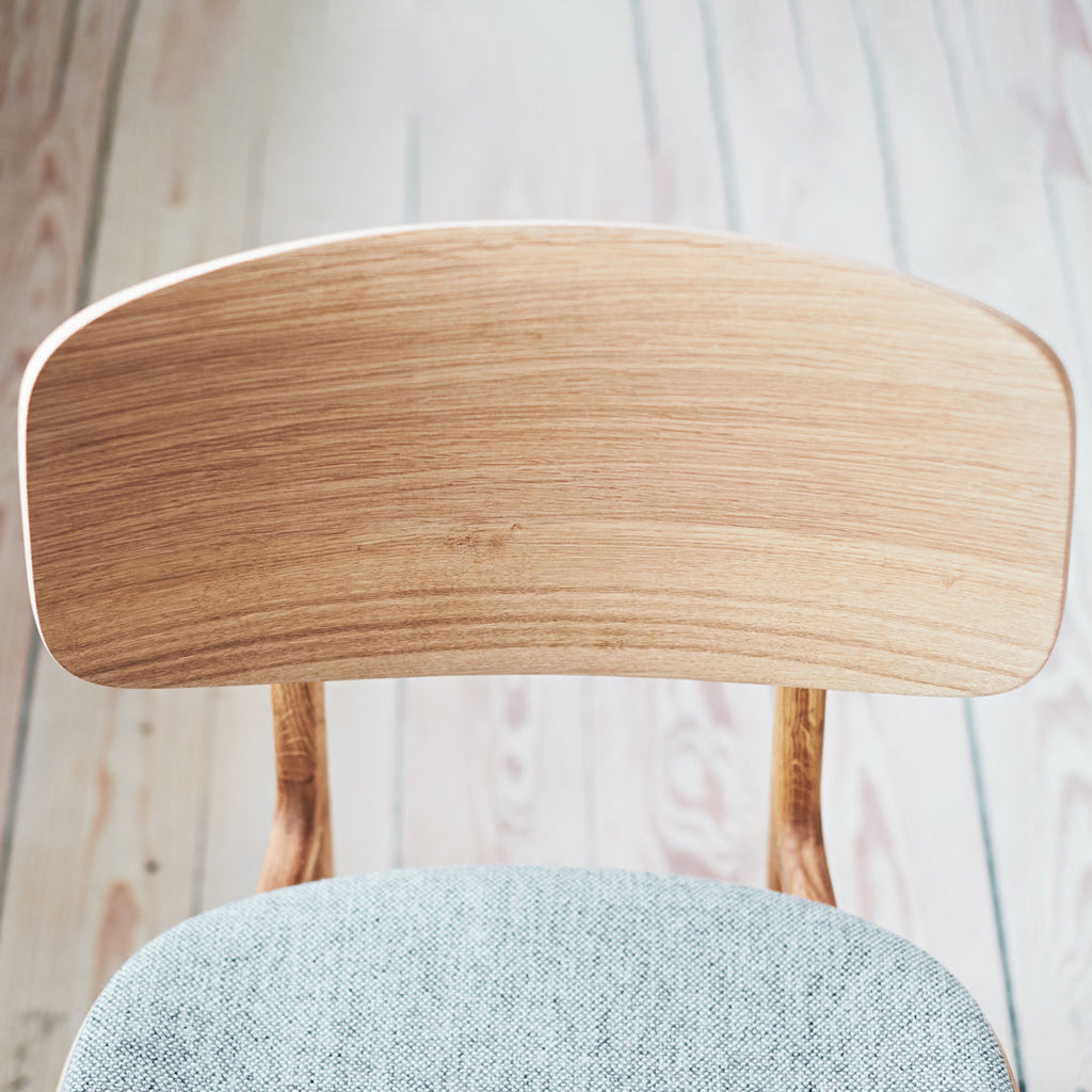 Chaise de salle à manger scandinave en chêne massif et placage stratifié, avec assise rembourrée