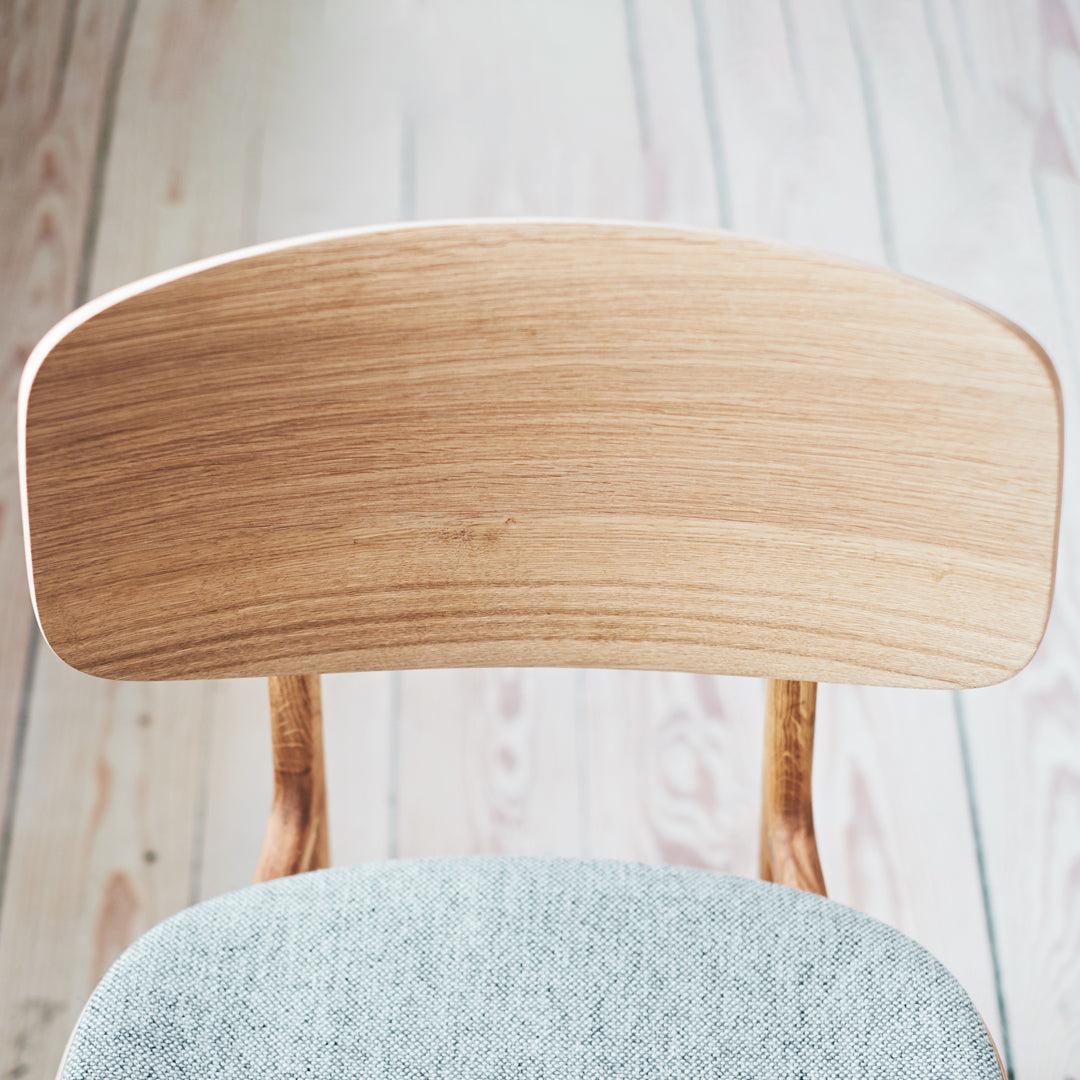Chaise de salle à manger scandinave en chêne massif et placage stratifié, avec assise rembourrée