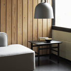 Table Basse Danoise Shaker en Chêne Massif avec Bords Biseautés et Pieds Ovales pour Salon
