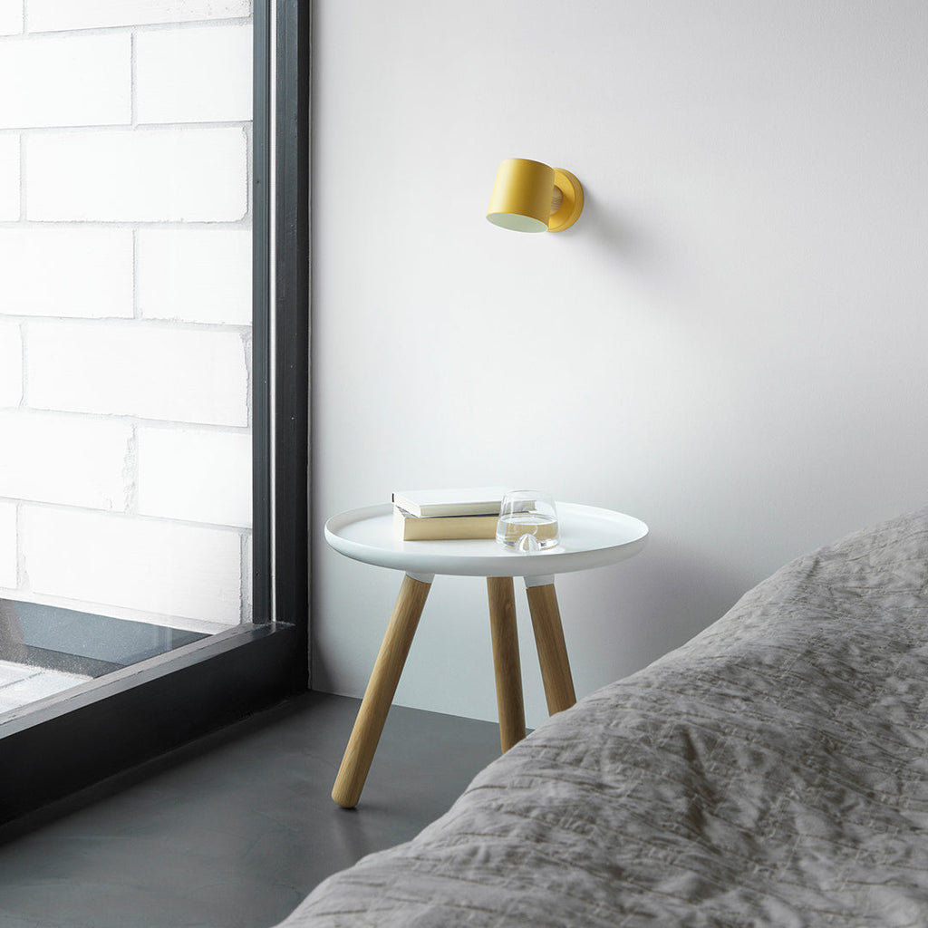 Table basse en bois minimaliste avec assemblage facile sans vis pour toute pièce