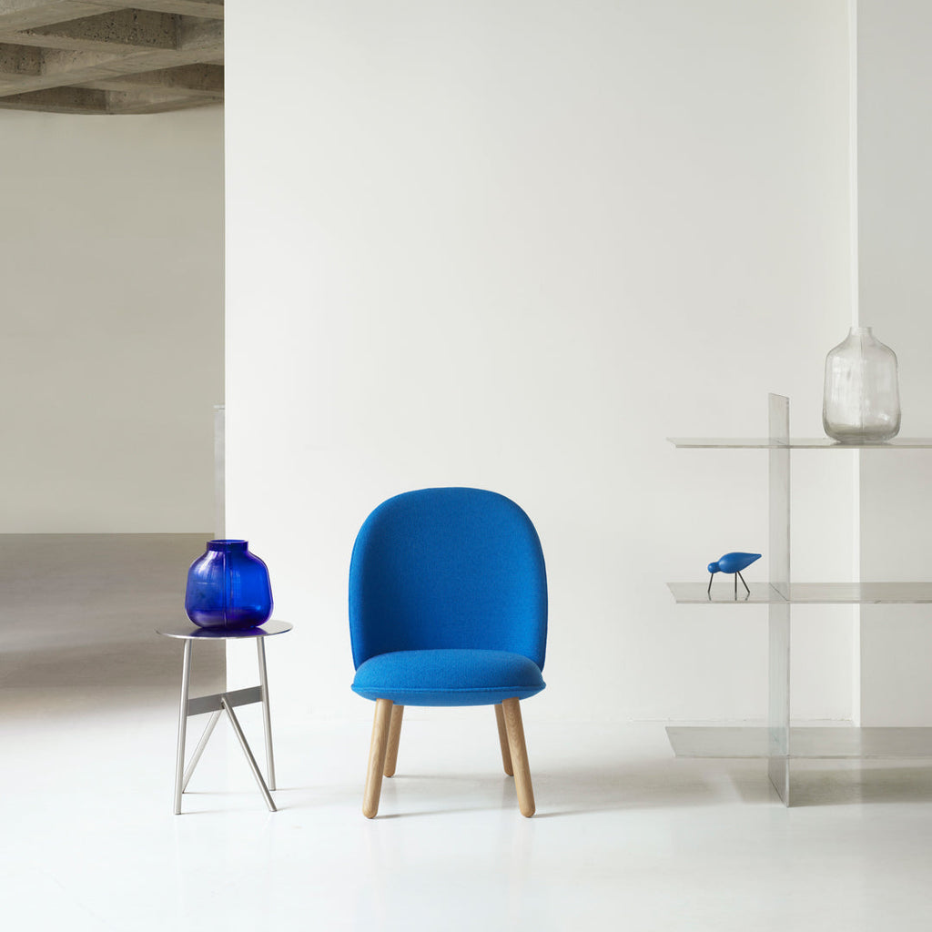 Fauteuil de salon moderne urbain en velours ou cuir avec assemblage à plat pour le salon