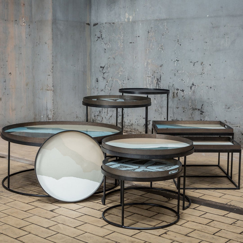 Ensemble de tables basses en bois polyvalentes avec plateaux interchangeables pour le salon
