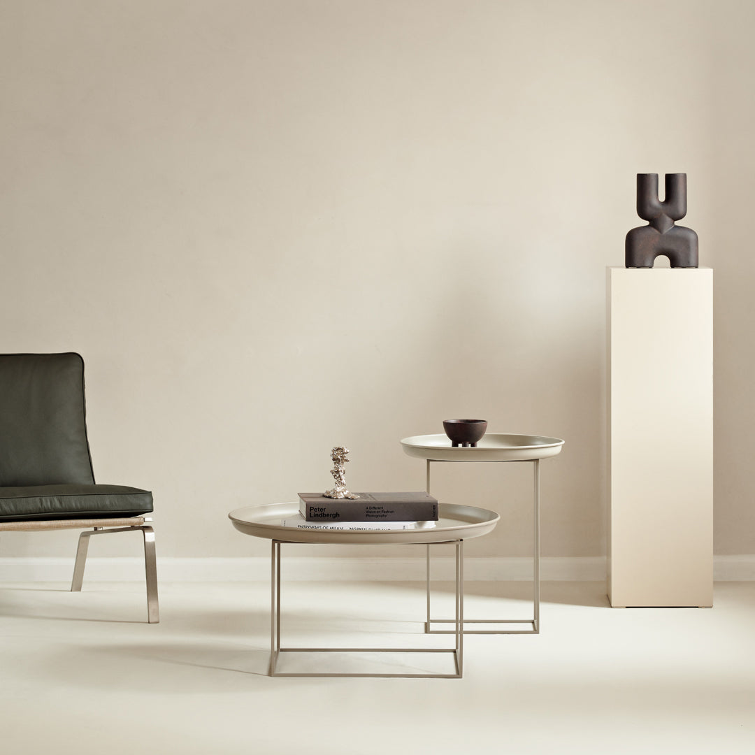 Table basse industrielle en métal filé avec cadre rotatif réglable sur 3 hauteurs pour salon