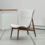 Fauteuil de salon scandinave en chêne massif avec dossier incurvé en forme d'oreille d'éléphant pour salon