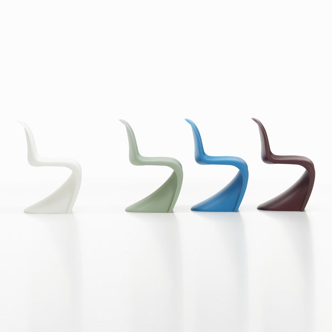 Chaise latérale en plastique emblématique avec design monobloc en porte-à-faux pour salle à manger ou extérieur