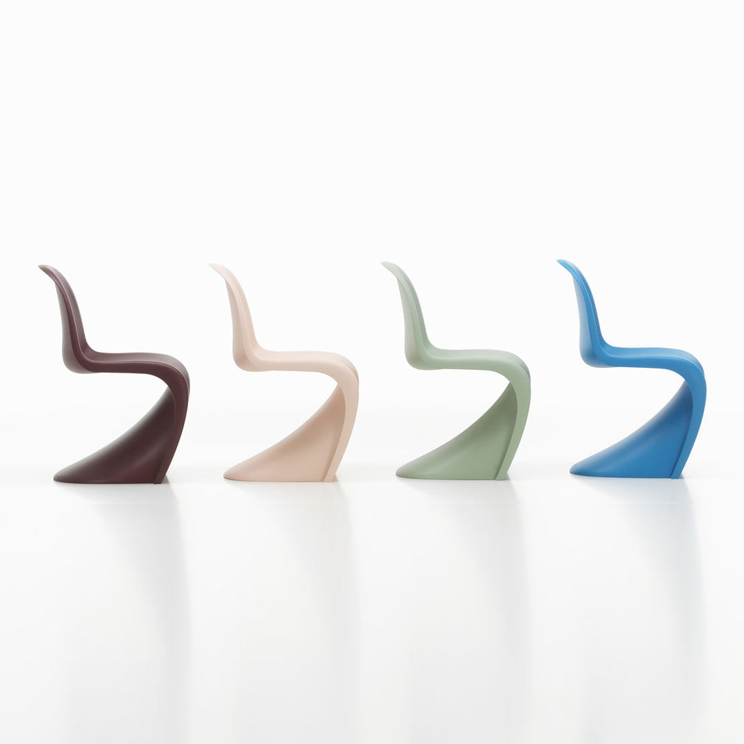 Chaise latérale en plastique emblématique avec design monobloc en porte-à-faux pour salle à manger ou extérieur