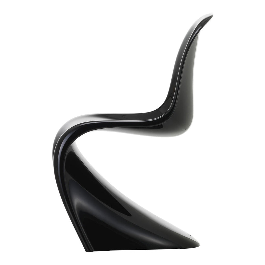 Chaise d'appoint emblématique en plastique laqué brillant avec forme en porte-à-faux monobloc pour salle à manger