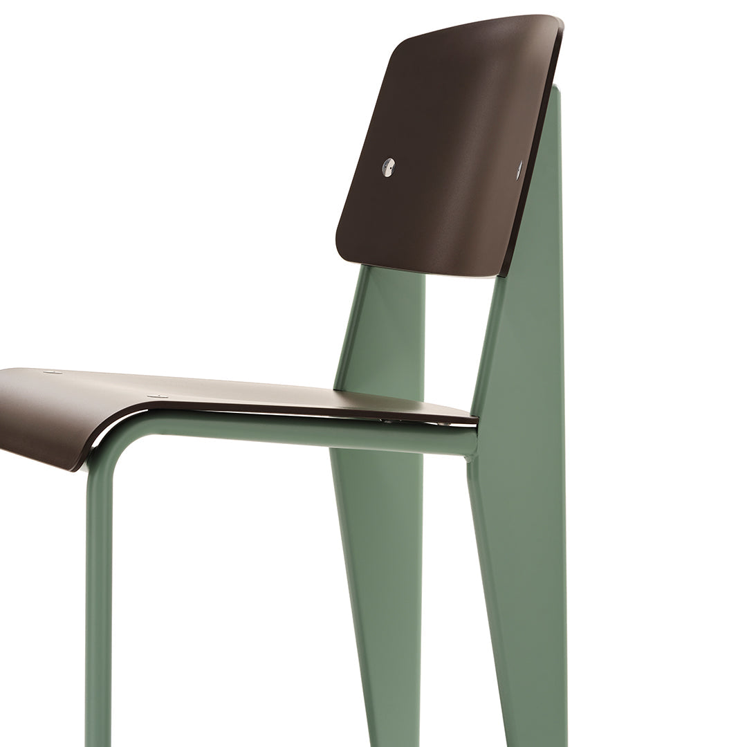 Chaise d'appoint contemporaine en plastique recyclé avec piètement thermolaqué pour salle à manger