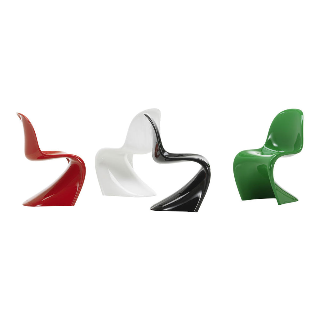 Chaise d'appoint emblématique en plastique laqué brillant avec forme en porte-à-faux monobloc pour salle à manger
