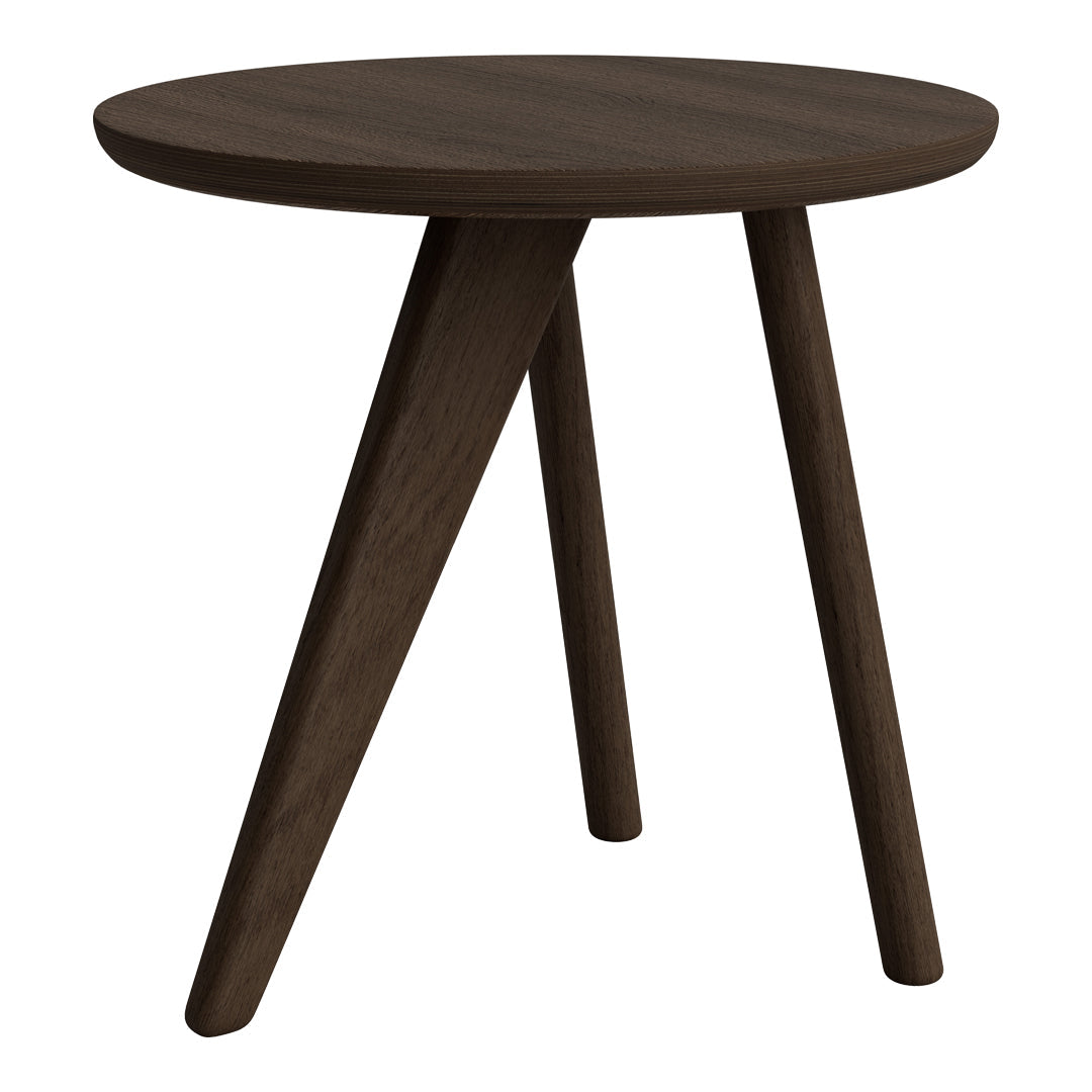 Table d'appoint minimaliste en chêne massif avec pied en forme d'ailette et plateau en placage ultrafin pour salon