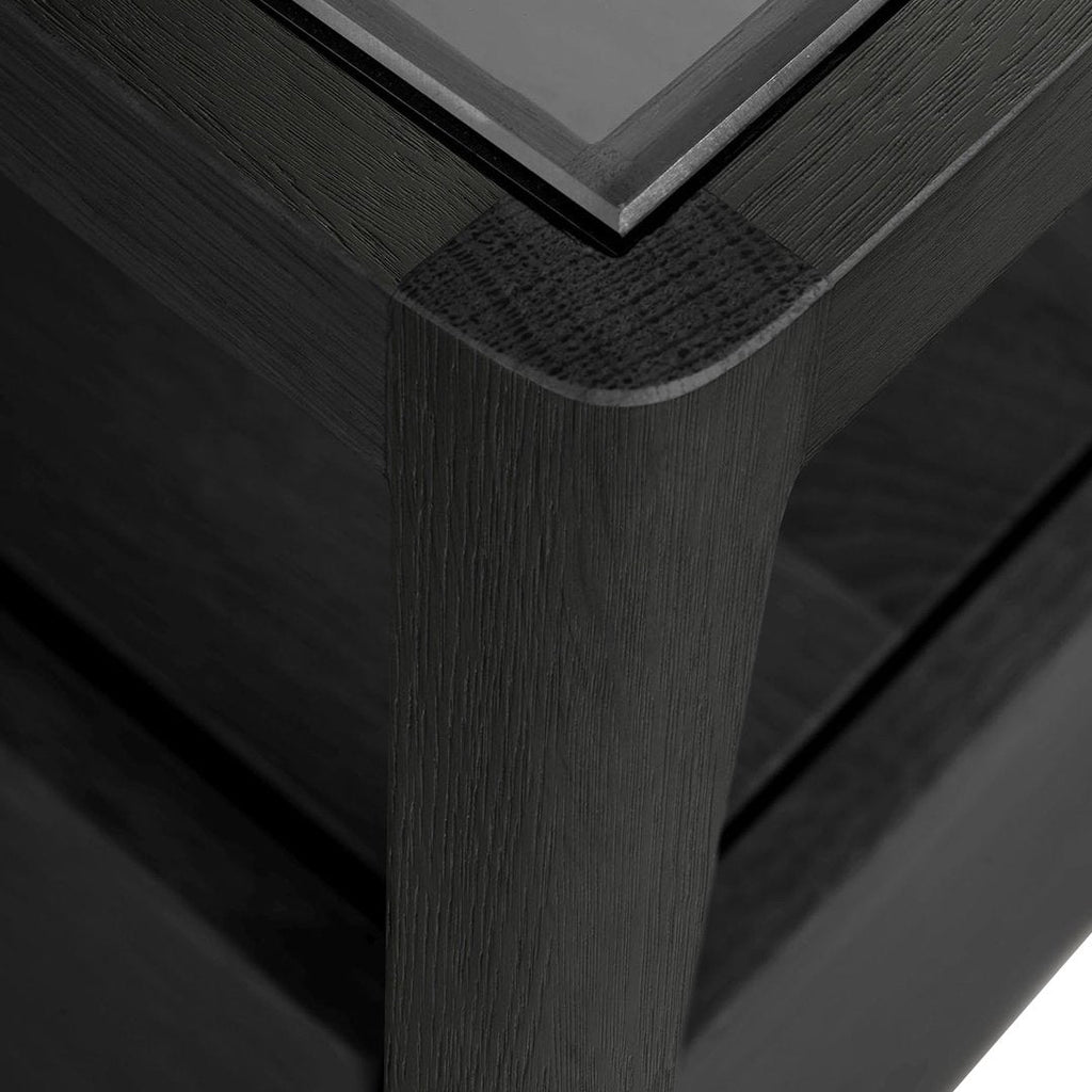 Table de chevet classique en bois massif avec barreaux inspirés des broches et tiroir unique pour chambre à coucher