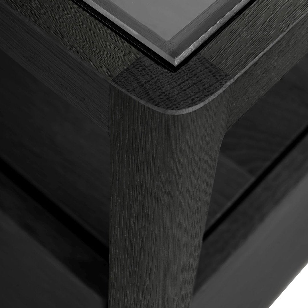 Table de chevet classique en bois massif avec barreaux inspirés des broches et tiroir unique pour chambre à coucher
