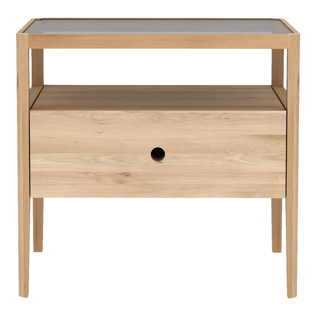 Table de chevet classique en bois massif avec barreaux inspirés des broches et tiroir unique pour chambre à coucher