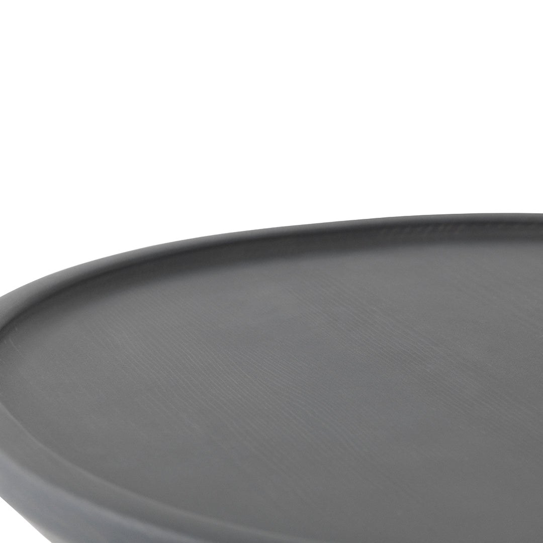 Table basse scandinave en pin avec piètement sculptural octogonal pour salon