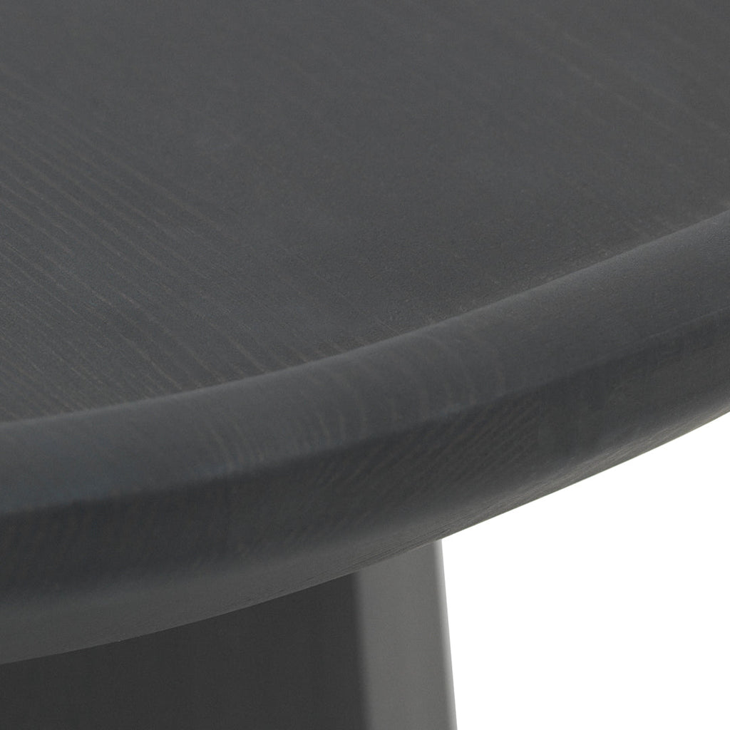 Table basse scandinave en pin avec piètement sculptural octogonal pour salon