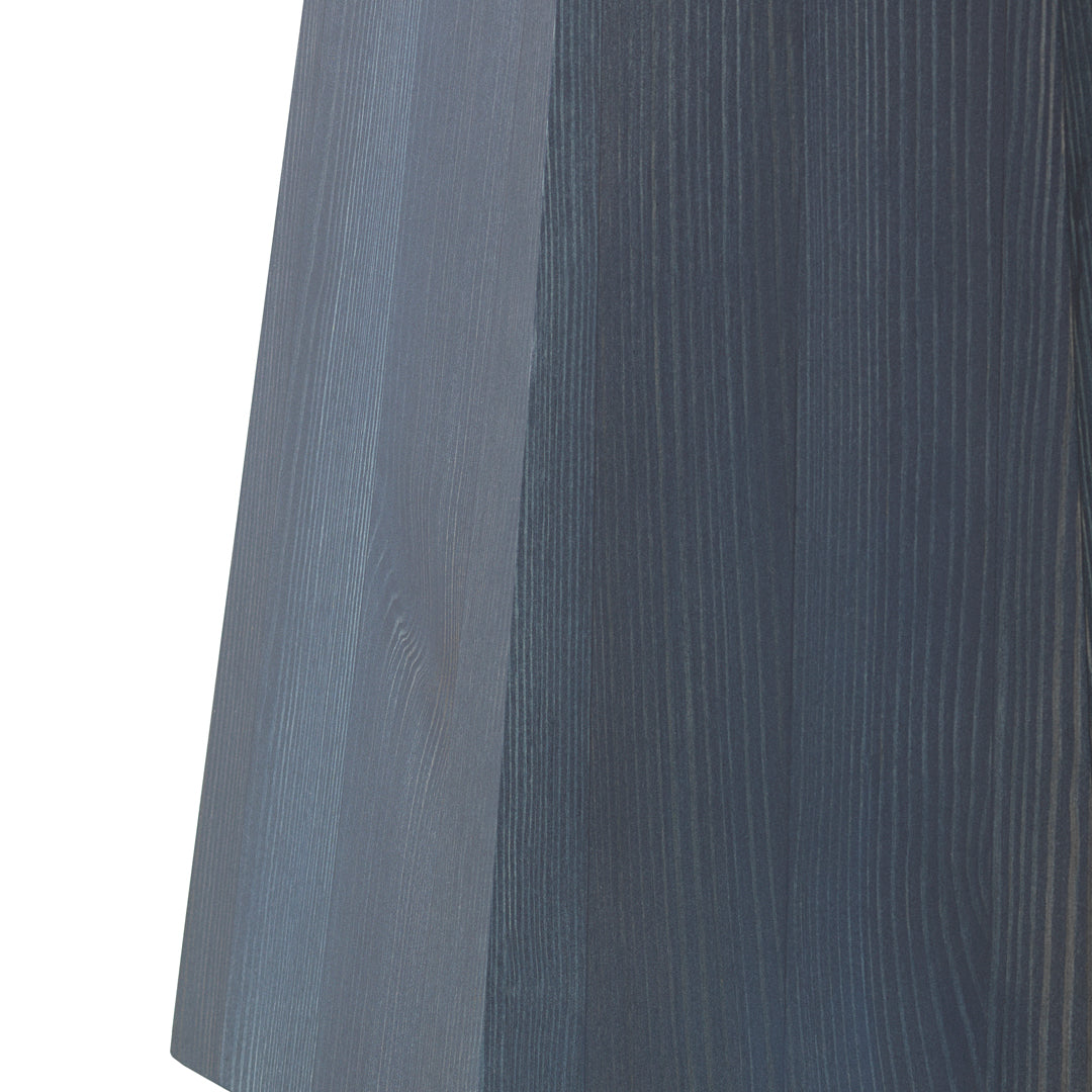 Table basse scandinave en pin avec piètement sculptural octogonal pour salon