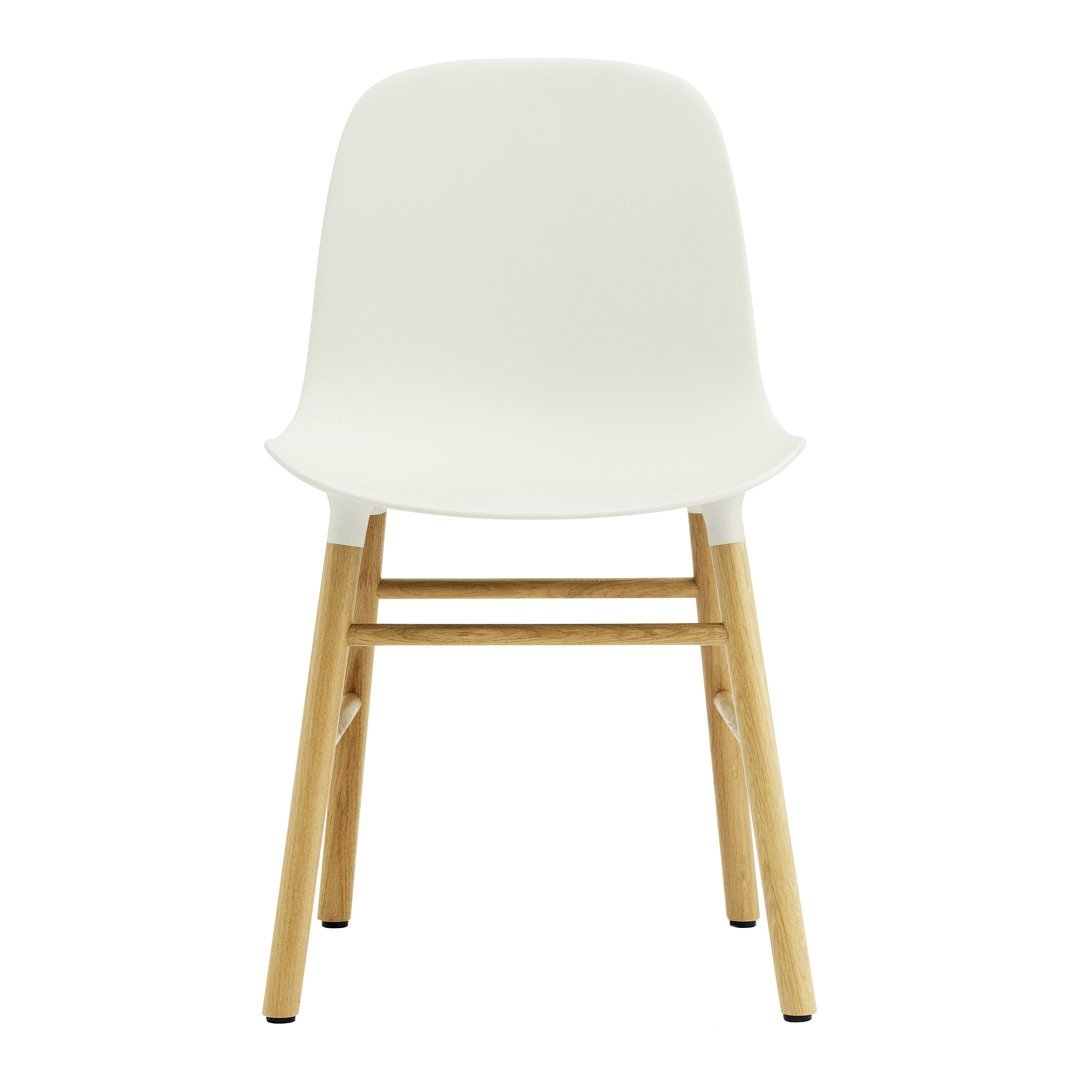 Chaise de salle à manger contemporaine en plastique moulé et chêne avec système d'assemblage intégré.