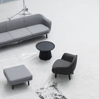 Table basse scandinave en pin avec piètement sculptural octogonal pour salon