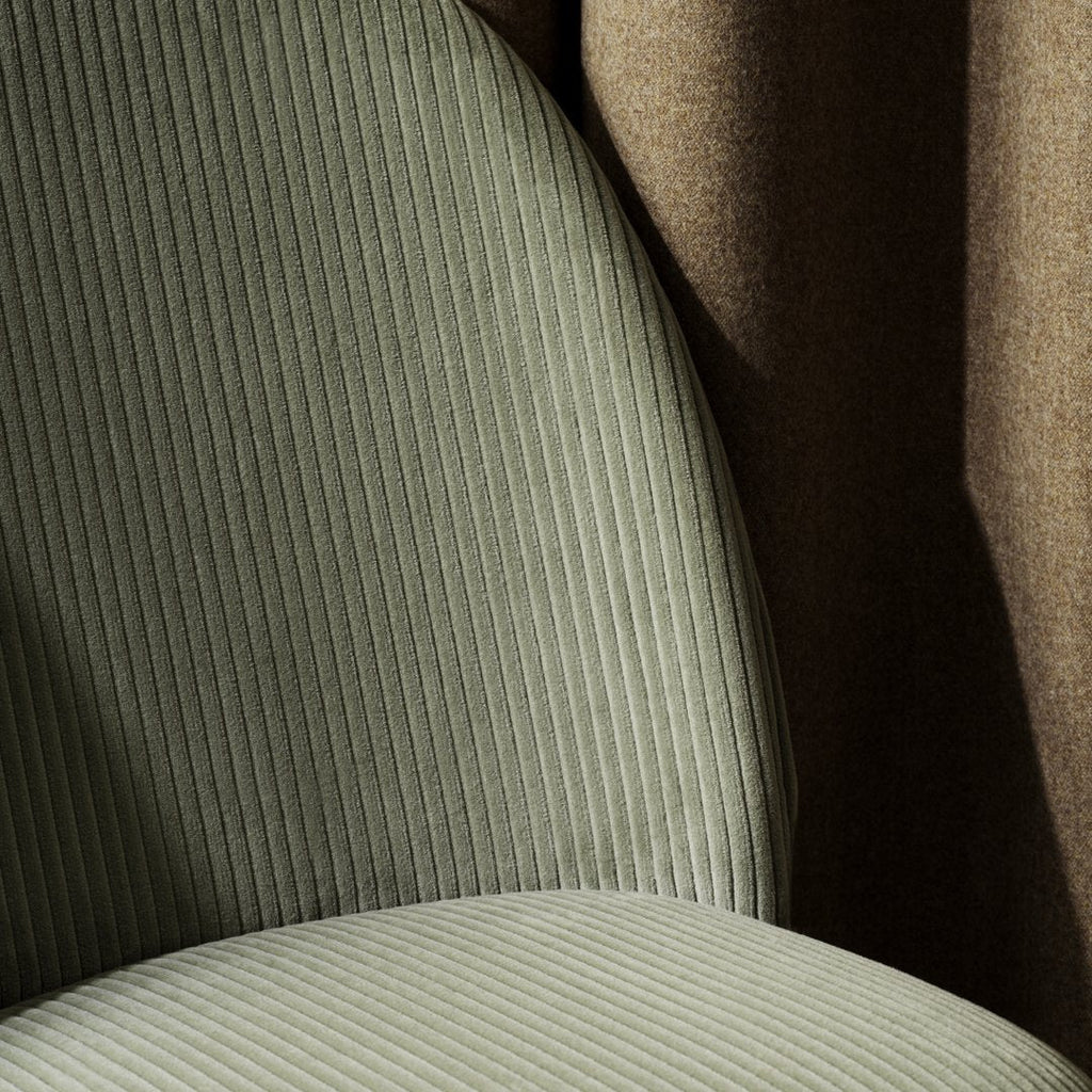 Fauteuil de salon moderne urbain en velours ou cuir avec assemblage à plat pour le salon