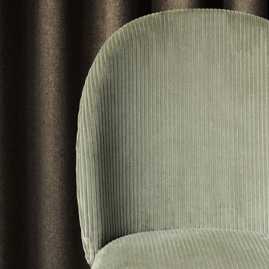 Fauteuil de salon moderne urbain en velours ou cuir avec assemblage à plat pour le salon