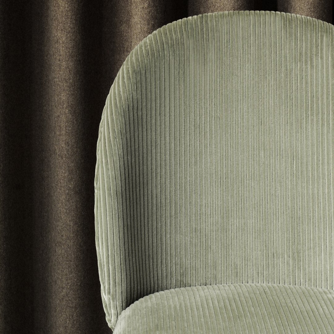 Fauteuil de salon moderne urbain en velours ou cuir avec assemblage à plat pour le salon