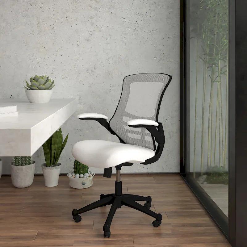 Chaise de bureau ergonomique pivotante en maille à dossier mi-haut avec accoudoirs relevables