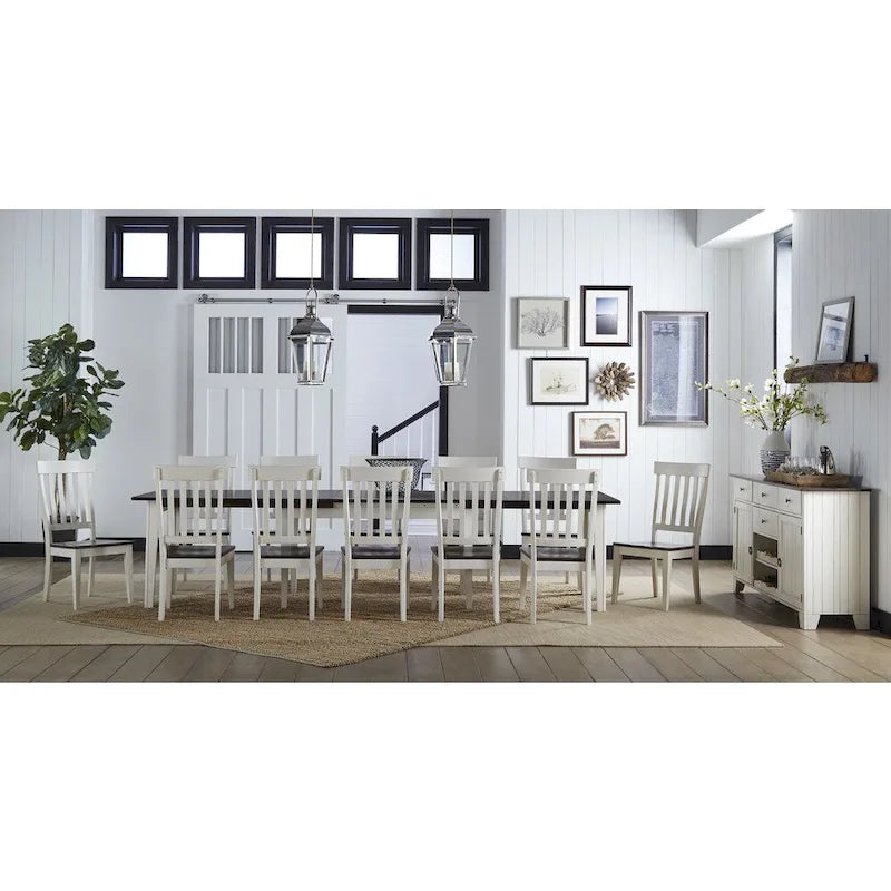 Table de salle à manger en bois massif avec chaises et bahut