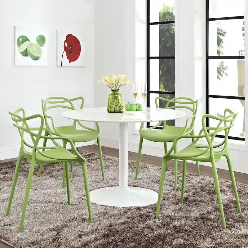 Chaise empilable en plastique