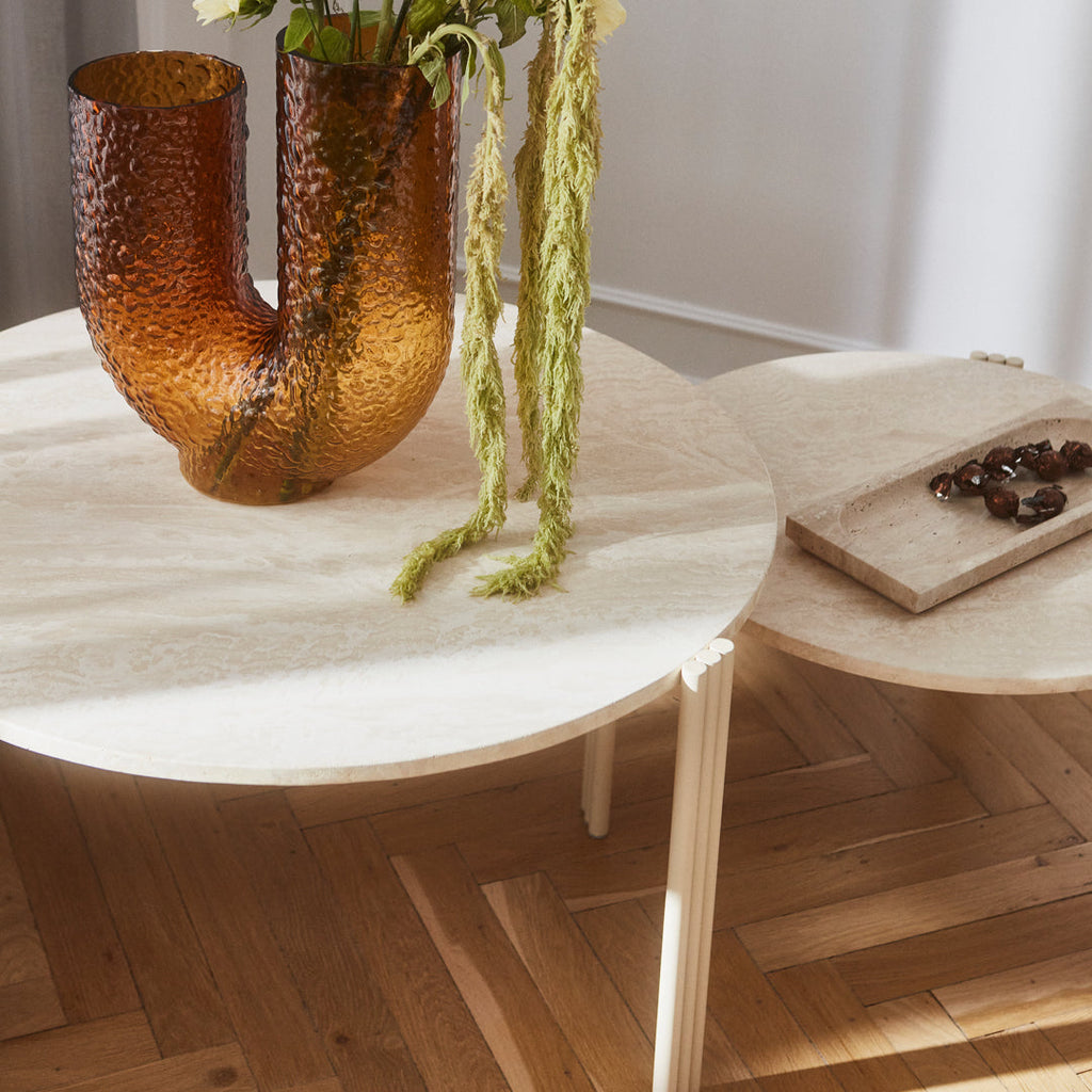 Table basse en marbre et travertin naturel avec ensemble empilable multi-pièces pour salon