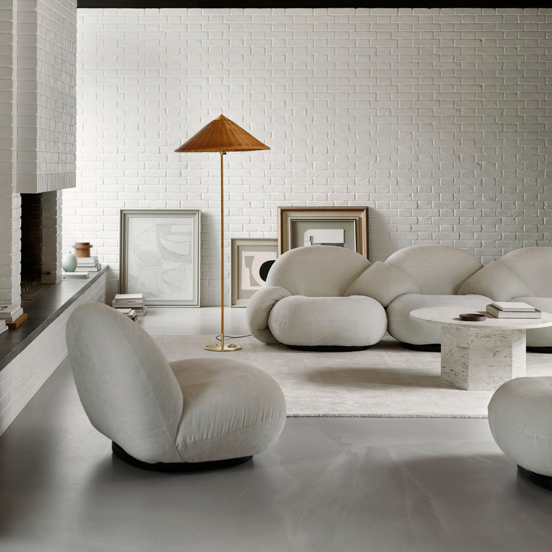 Fauteuil lounge moderne français entièrement tapissé avec forme de nuage flottant de faible hauteur pour salon