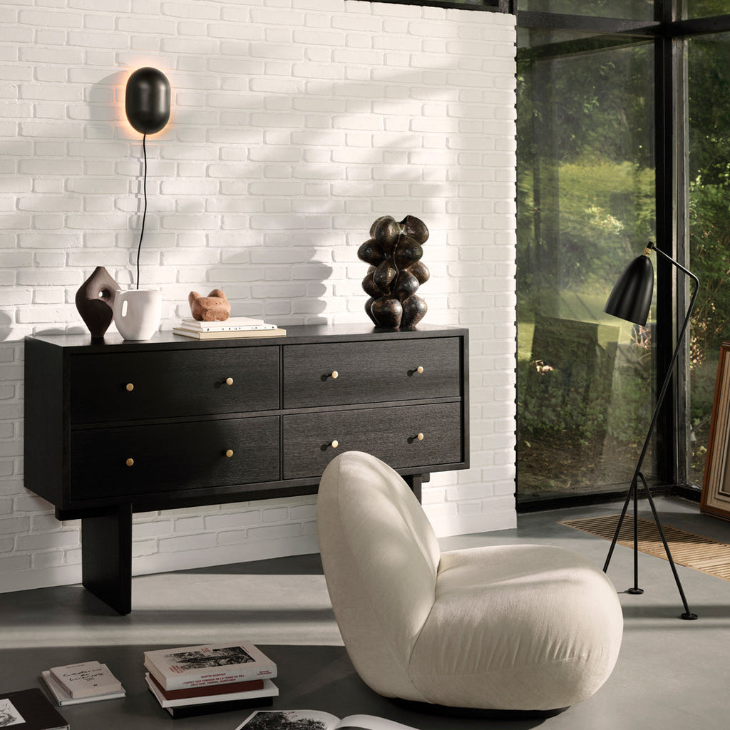 Fauteuil lounge moderne français entièrement tapissé avec forme de nuage flottant de faible hauteur pour salon