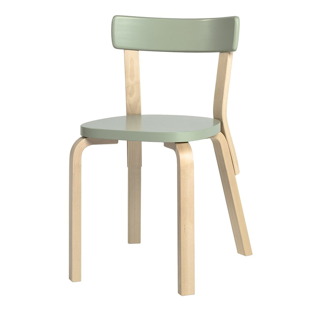 Chaise de bistrot classique en bois massif avec assise large et dossier confortable pour salle à manger ou cuisine