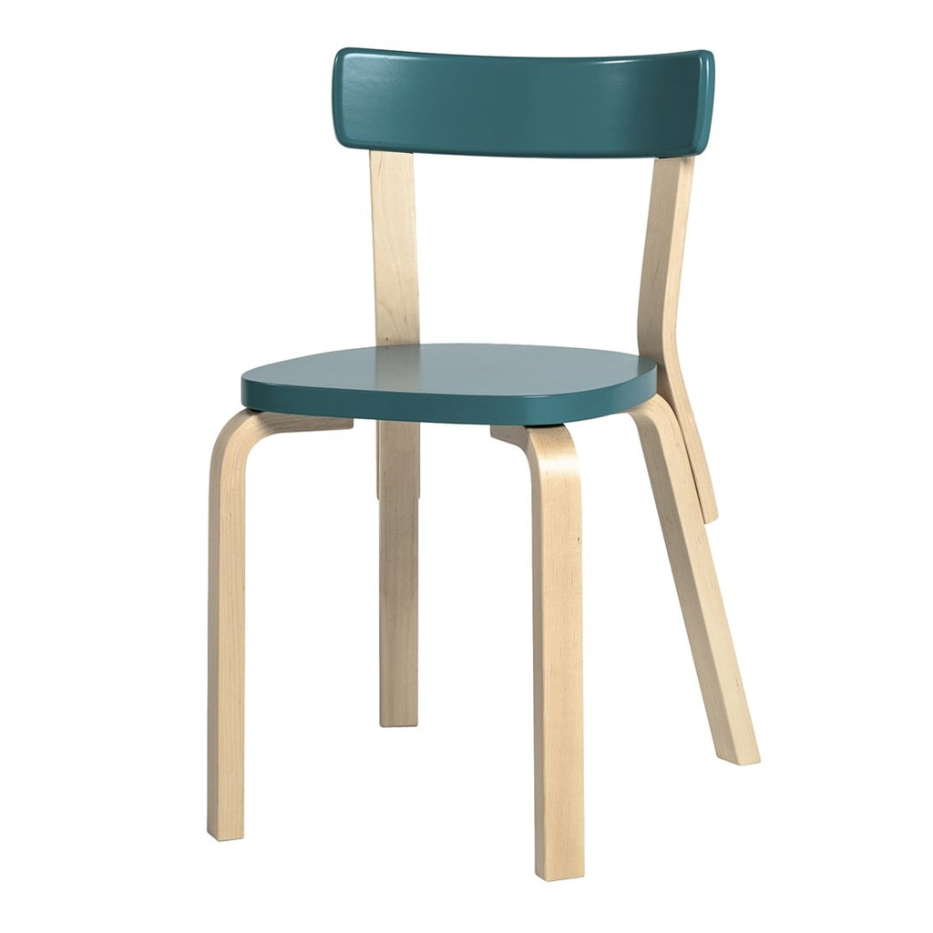 Chaise de bistrot classique en bois massif avec assise large et dossier confortable pour salle à manger ou cuisine