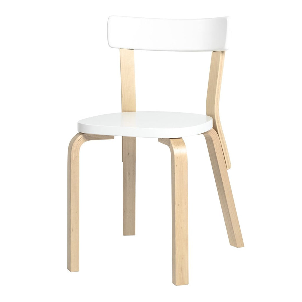 Chaise de bistrot classique en bois massif avec assise large et dossier confortable pour salle à manger ou cuisine