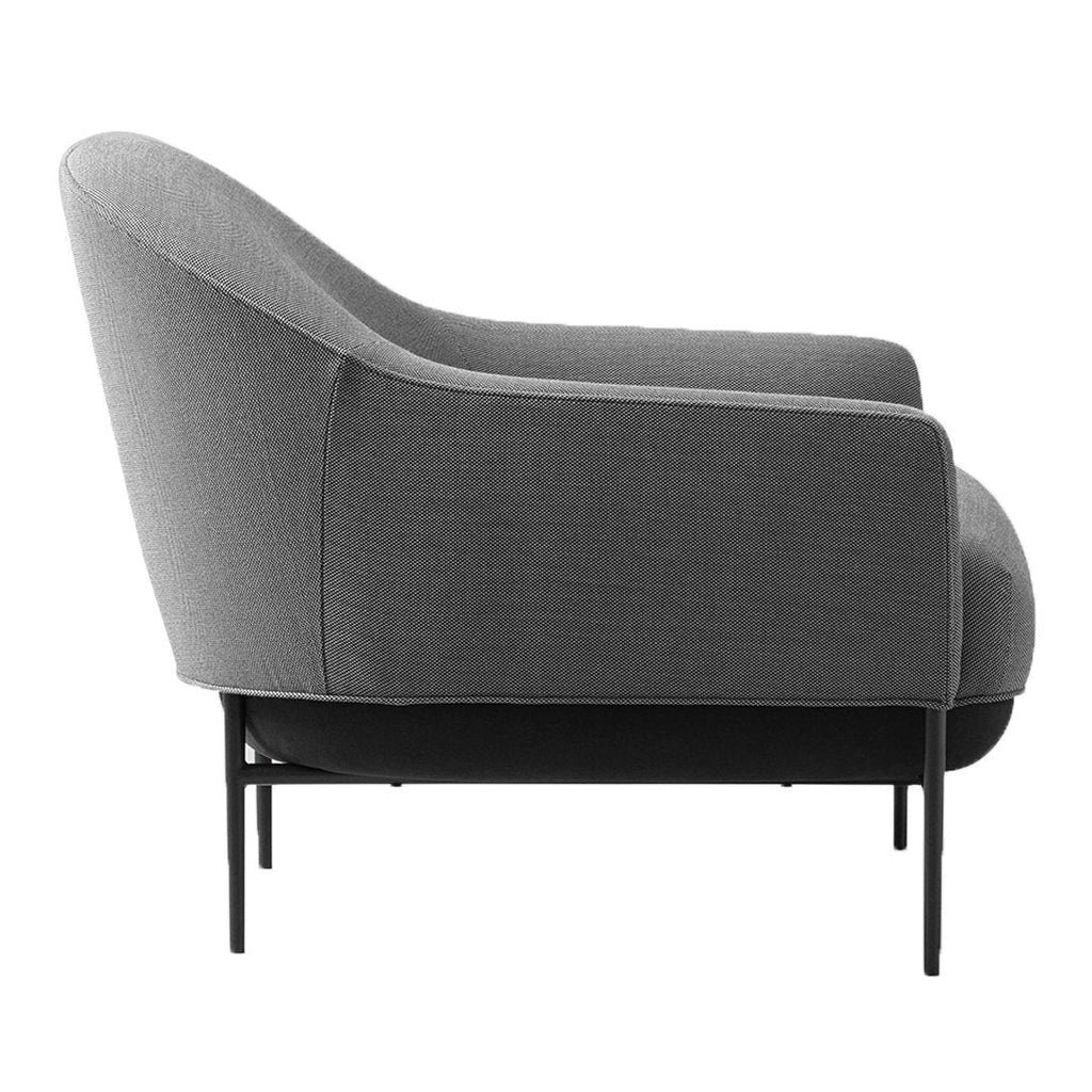 Fauteuil de salon contemporain rembourré, avec profil arrondi sculptural et cadre en métal pour le salon