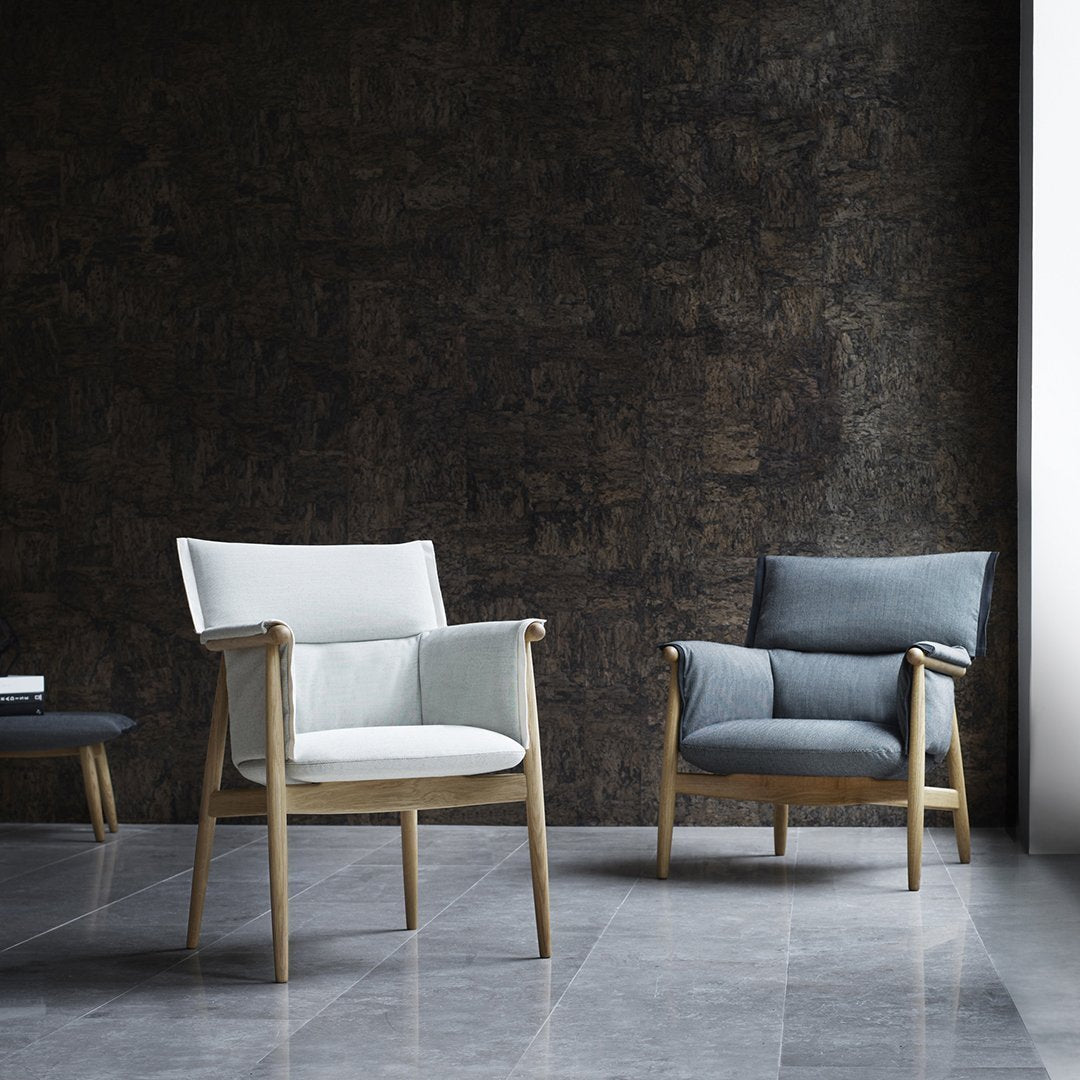 Fauteuil de salon scandinave en bois massif avec coussin triple pliant pour le dossier et l'accoudoir, pour le salon