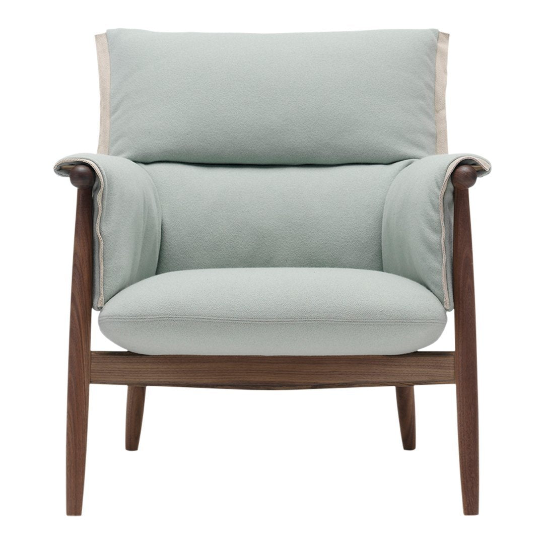 Fauteuil de salon scandinave en bois massif avec coussin triple pliant pour le dossier et l'accoudoir, pour le salon