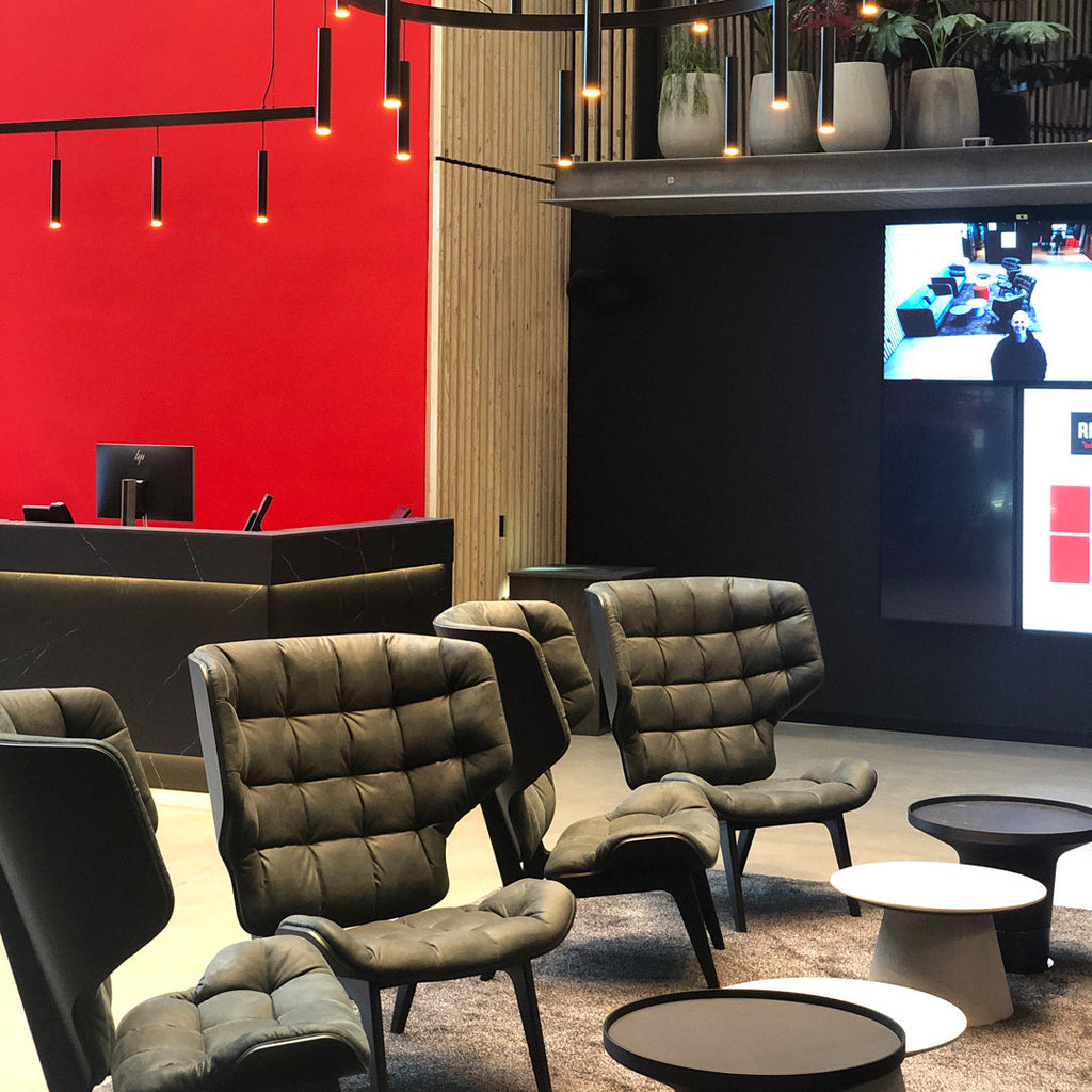 Fauteuil scandinave à haut dossier en chêne massif et placage stratifié pour salon