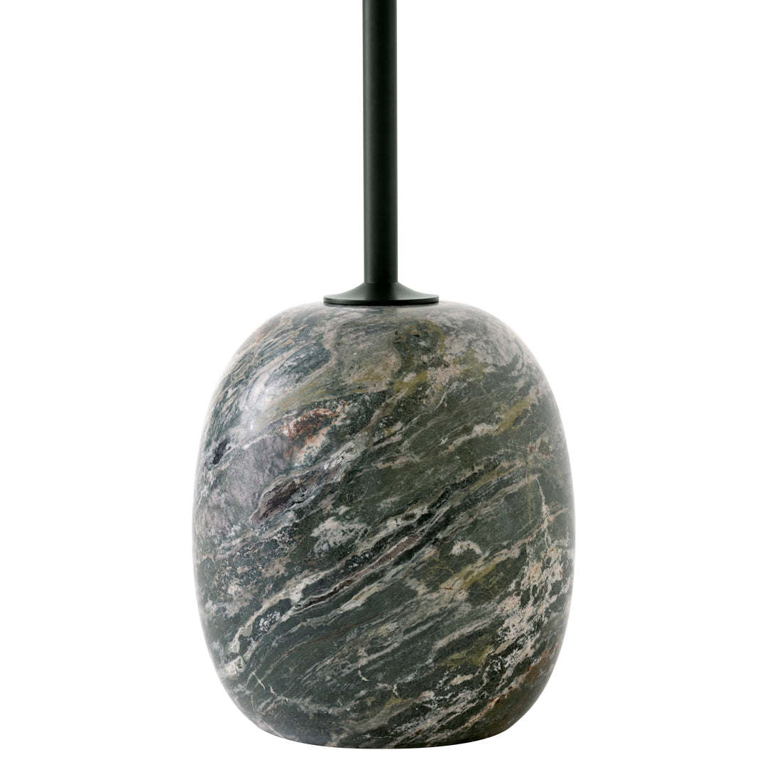 Table d'appoint contemporaine en marbre et acier avec piètement sculptural en forme de sucette inversée pour salon ou chambre à coucher