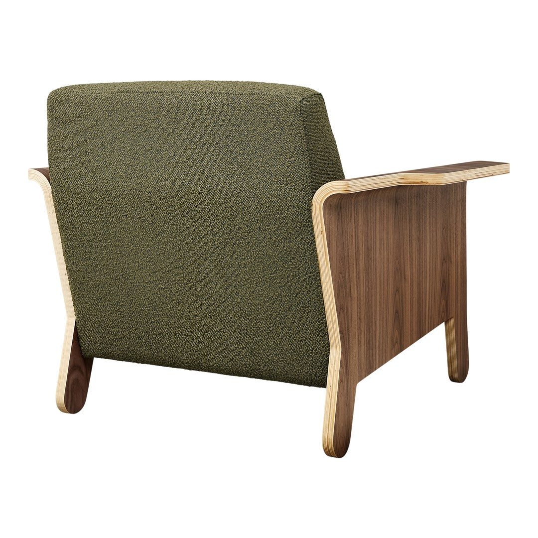 Fauteuil club contemporain en noyer et bois courbé avec revêtement en tissu ou en cuir pour salon