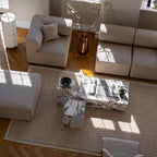 Table d'appoint minimaliste en marbre naturel avec piédestal cubique pour chambre ou salon