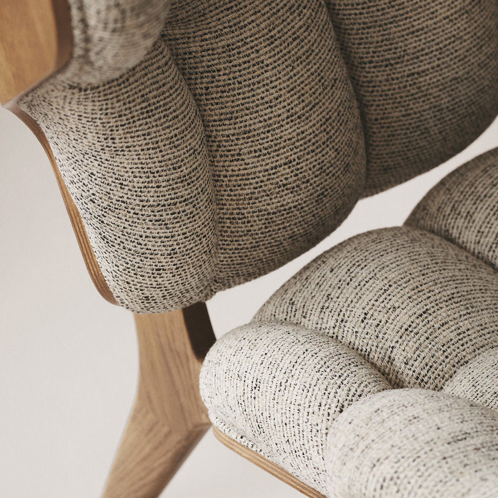 Fauteuil scandinave à haut dossier en chêne massif et placage stratifié pour salon