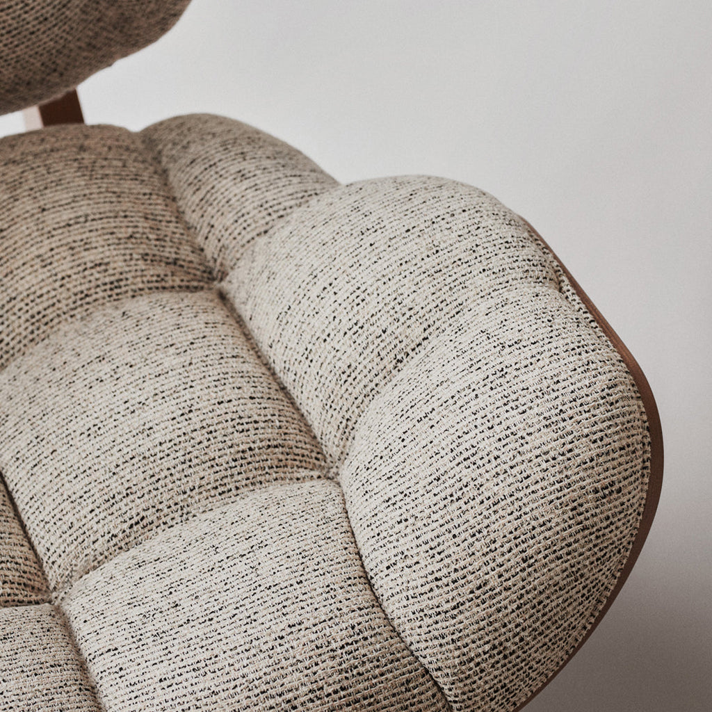 Fauteuil scandinave à haut dossier en chêne massif et placage stratifié pour salon