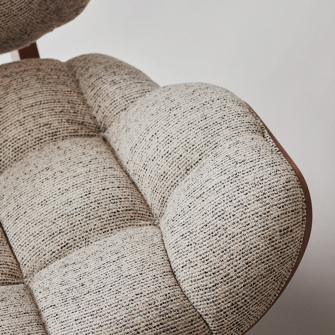 Fauteuil scandinave à haut dossier en chêne massif et placage stratifié pour salon