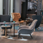 Fauteuil scandinave à haut dossier en chêne massif et placage stratifié pour salon
